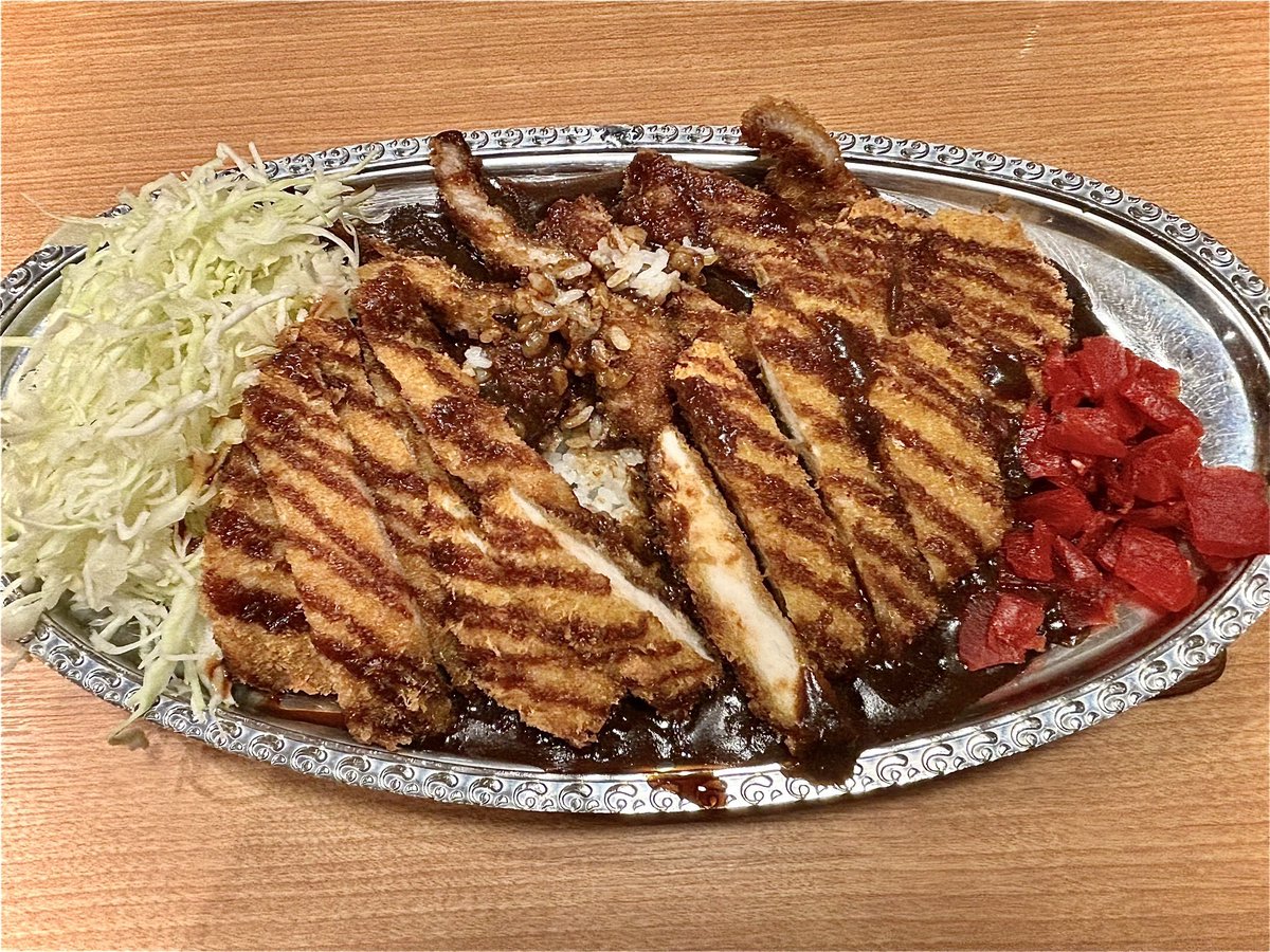 3月2日今日のランチは金沢名物カレーが京都で味わう事ができるゴーゴーカレー丹波口駅前店に行きました。濃厚な味でクセになるカレーで国産食材を厳選し安心、安全なカレーを提供しており美味しいのでいかがでしょうか？京都は宇治大久保店と六地蔵店があるのでカレー好きな方近くに寄られた方行ってね
