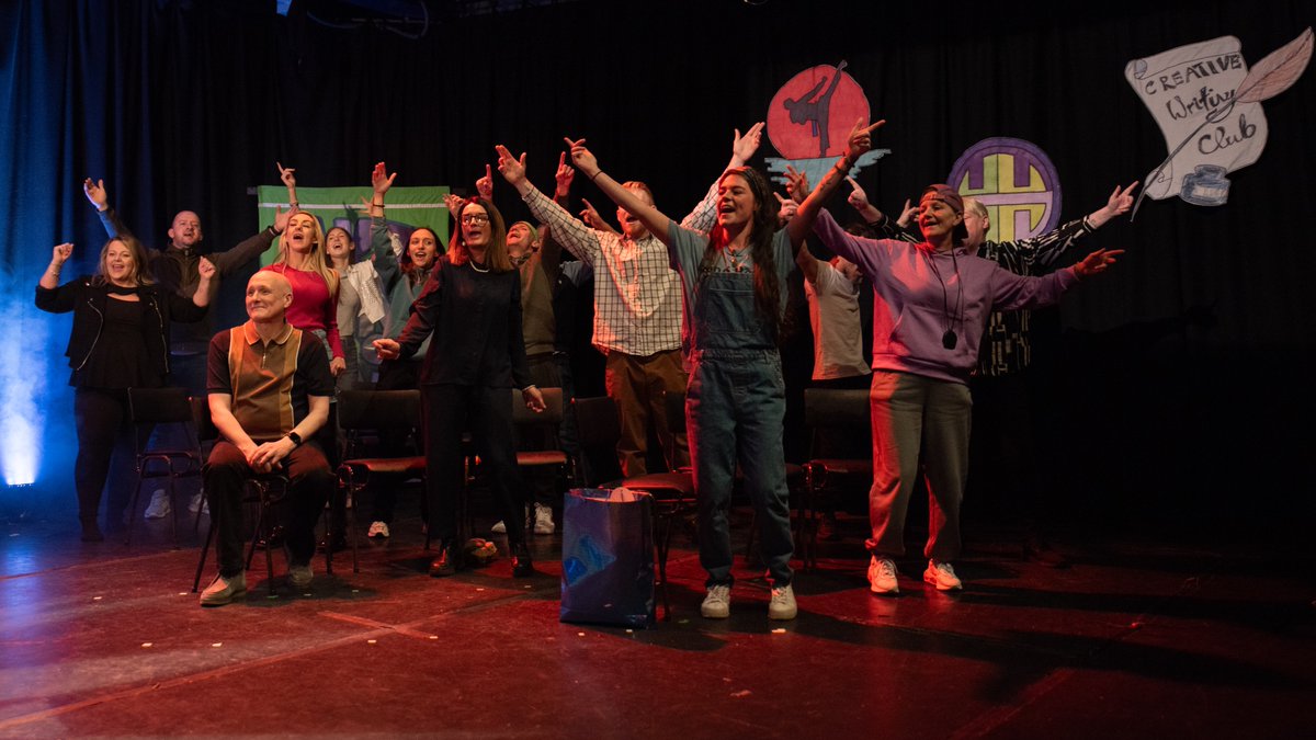 WendyNiblock's tweet photo. Yeeessss! @InCahootzScot's #CreativeCitizens nailed it again with #TheHeckelburnieHecklers.
I bloody love this company. Two more performances today at #TheBoardWalk.
📸 Alex Brady https://t.co/69dm93bGz9