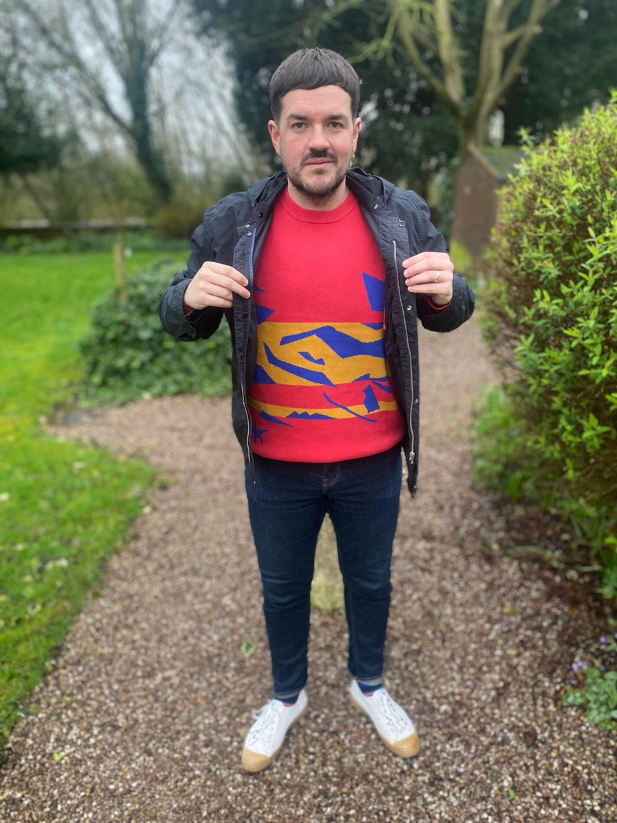 MonthlyRigOut's tweet photo. Brightening up a drizzly Saturday morning!

Big thank you to @32reuben for gifting me their new, 80s Next inspired, cult classic, Safari Jumper. 

Banger!

Making it's debut at Vale at home today.

If you know, you know...

👇
https://t.co/x2vOfMAcYi https://t.co/kwQKFK9hAz