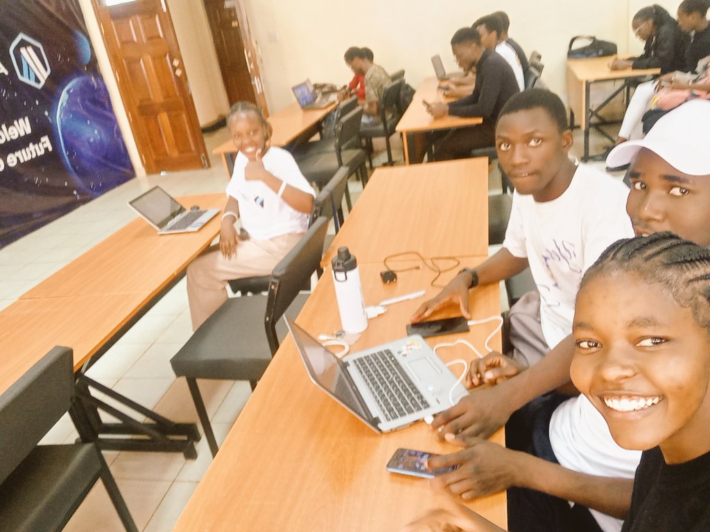 Sonbenz1's tweet image. Unlocking innovation at the Ideathon with Arbitrum at KU! 💡🚀 #TechWeekend #InnovateWithArbitrum