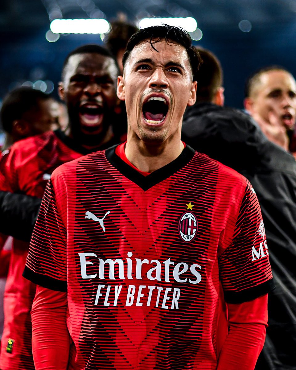 𝗣𝘂𝗿𝗲 𝗷𝗼𝘆 in victory‼️ Spectacular away win after a late @noah_okafor ⚽️ 😎 Forza Milan ❤️🖤💪🏻