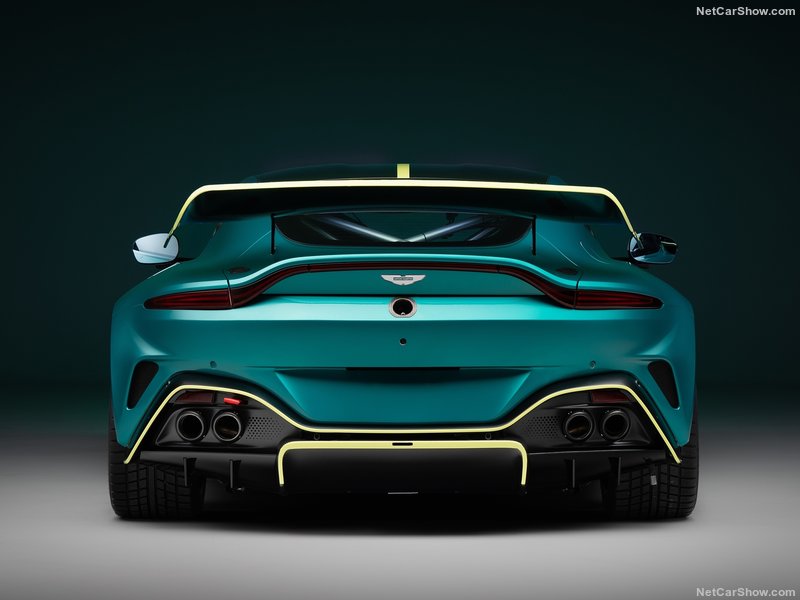 Le Stagiaire de Hoonited tweet media