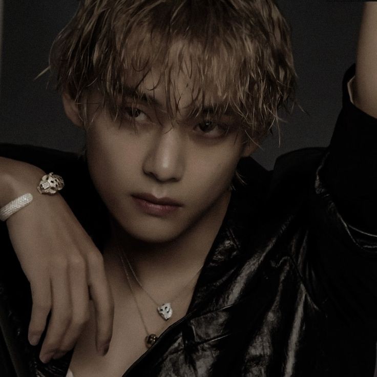 the_teahyung1's tweet photo. برای بالا بردن ارزش تجاری تهیونگ،ریپ+ریت بزنید
For김태형V #KimTaehyung #BTSV #V #김태형 https://t.co/R0gWjtQmzo