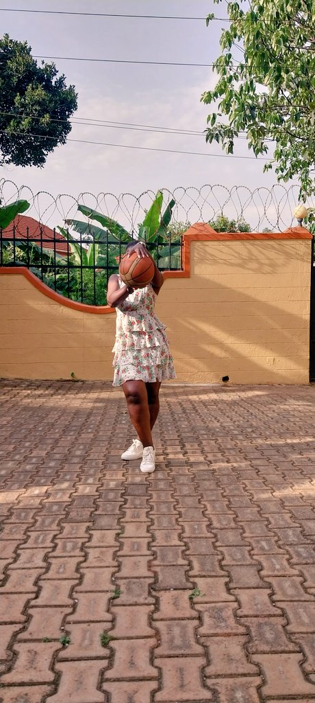 Who is free, we go and play! ⛹️‍♀️⛹️‍♀️🎉 
Weekends are for creating unforgettable memories. 
Let’s seize the day and make it one to remember! 
Muli wa ewatufu 🧞🧞
 #WeekendAdventures