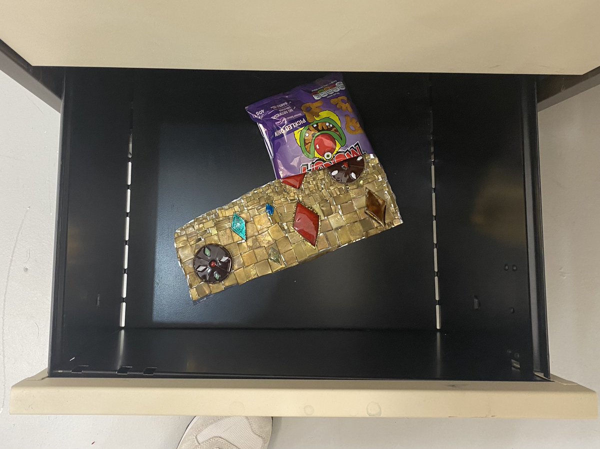GaragelandMag's tweet photo. New on Garageland Reviews: Luke Burton talks about his show Westminster Coastal at @bosseandbaumart  which closes today!!! https://t.co/3BkZA7VEgs https://t.co/eQdnsyWpgW
