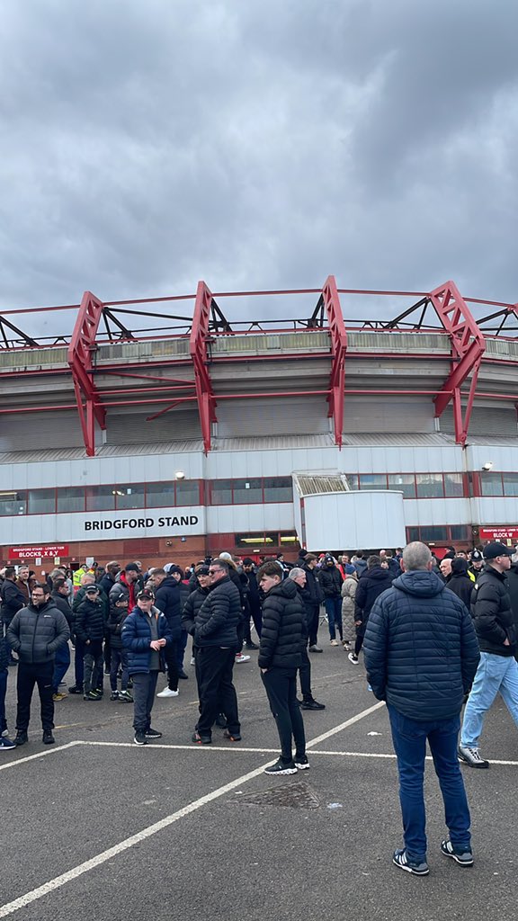 Ifcishaan's tweet image. Any spares #lfc #spares