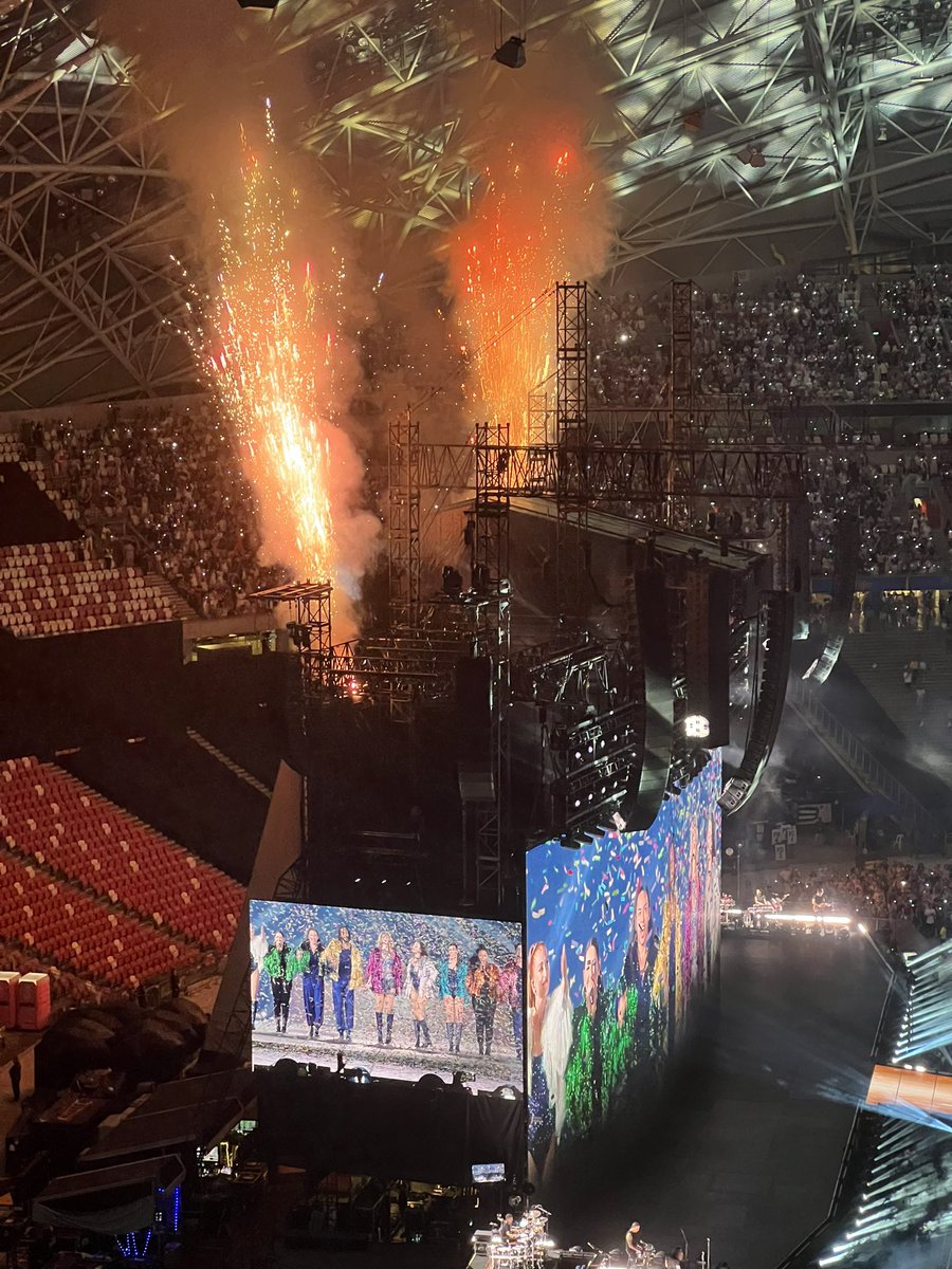 The Eras Tour Singapore tweet media