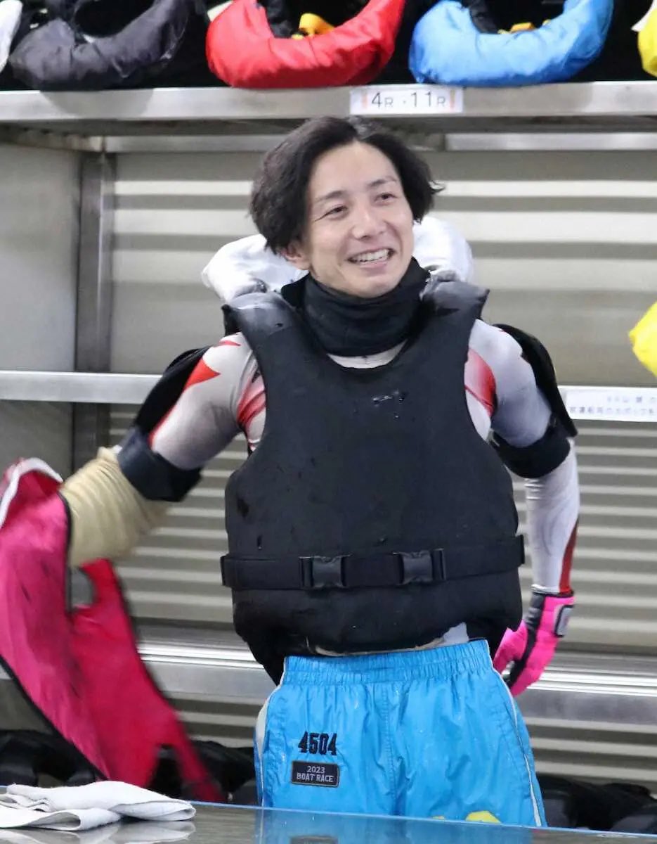 sponichiboat's tweet photo. 【#ボートレース江戸川　G1江戸川大賞開設68周年記念】#前田将太　大会連覇のチャンスをつかむ

10R準優勝戦メンバー
❶#長田頼宗
❷#湯川浩司
❸#須藤博倫
❹#前田将太
❺#瓜生正義
❻#大池佑来

記事はこちらから👉https://t.co/4ZpYXjXcxM https://t.co/4YKtuyi6ZI