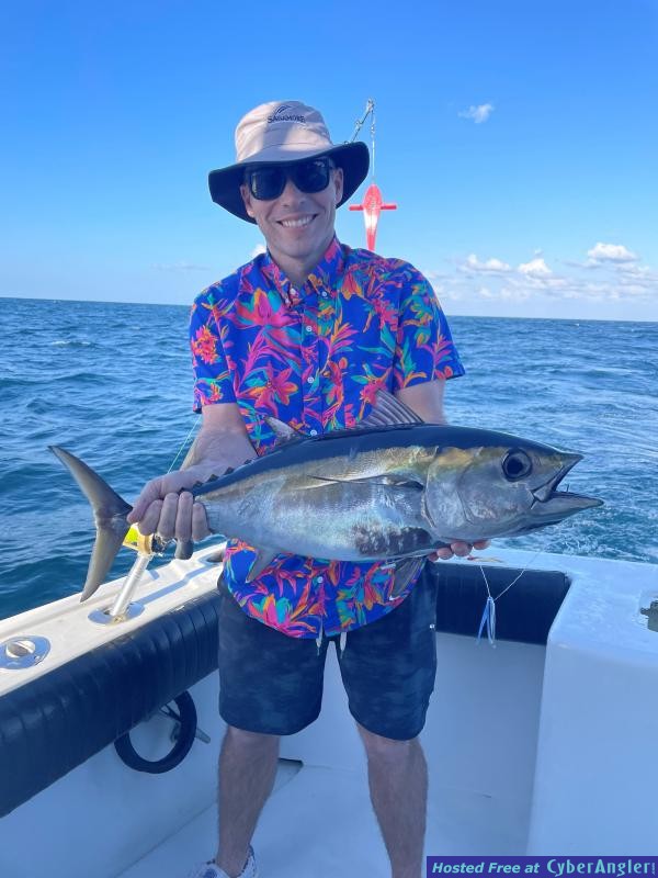 CyberAngler's tweet image. #Fishing #FishingReport #MiamiBeach #Haulover #Florida Capt. Ralph Mayans: Miami Springtime Means Blackfin Tuna cyberangler.com/fishing-report…