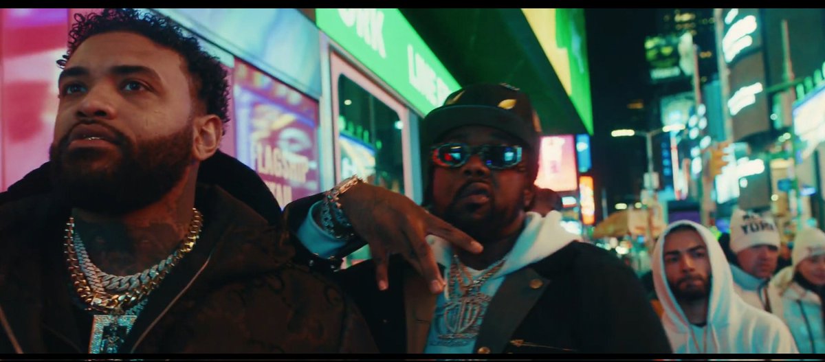 mickeyplusgames's tweet image. Joyner Lucas ft. Conway the machine - stick and stones lyrics video.
youtu.be/X0EX5WshdnM?si…

#joynerlucas #conwaythemachine #lyrics #lyricsvideo #hiphop #hiphopculture #megatroncinema @JoynerLucas