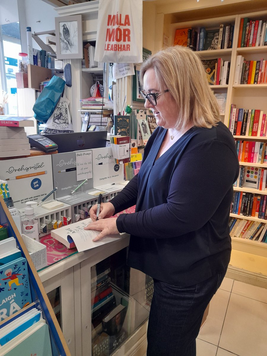 ravenbooks's tweet photo. Fresh from her Ireland AM appearance, @Triona_Campbell stopped by to sign a grand stack o' books! https://t.co/TkeZIoUixj