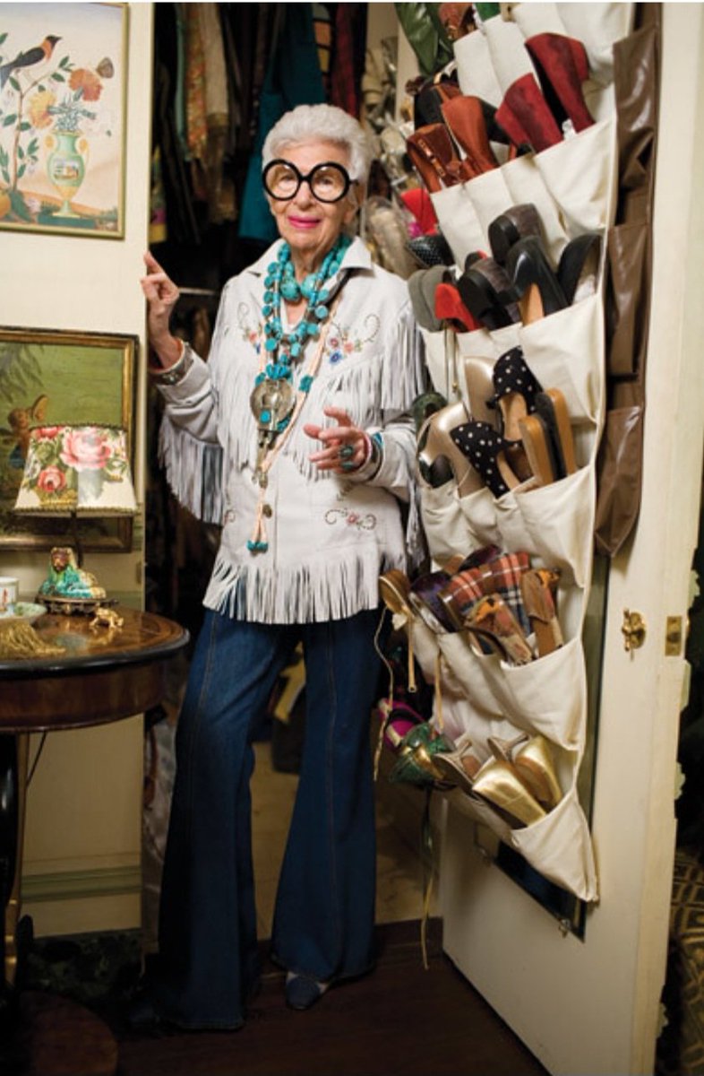 IRIS APFEL R.I.P 1921 - 2024 Interior designer ,Fashion icon and Women after our own heart. A full life. Rest Well ❤️ #irisapfel #fashionicon #style-conscious #interiordesigner #style #uniquestyle