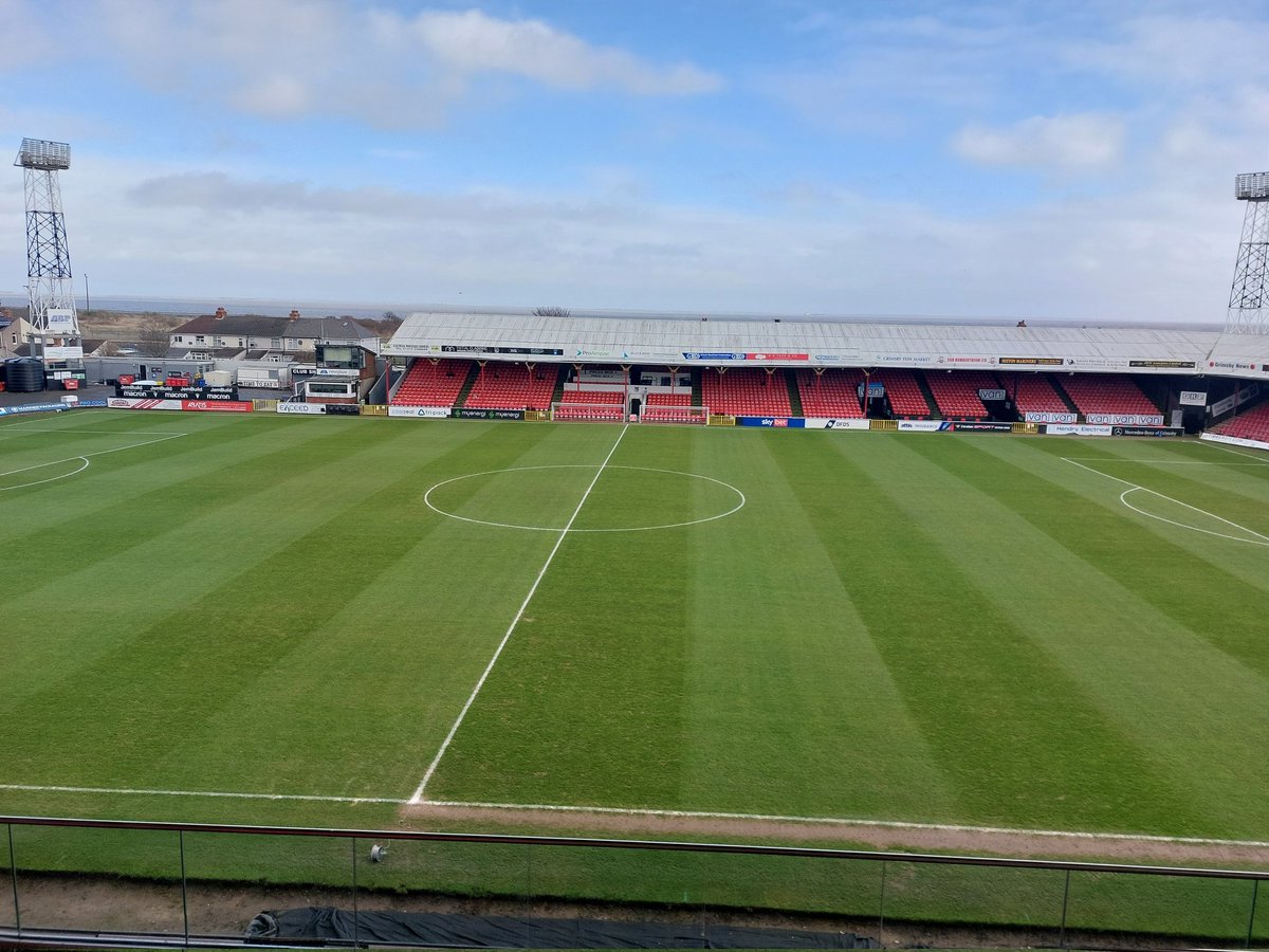 1/2 ' rain,2 ts, 1 bcd,all in a weeks work @#gtfc as the old lady of @efl gets ready to host yet another big game, holding up well considering the conditions.