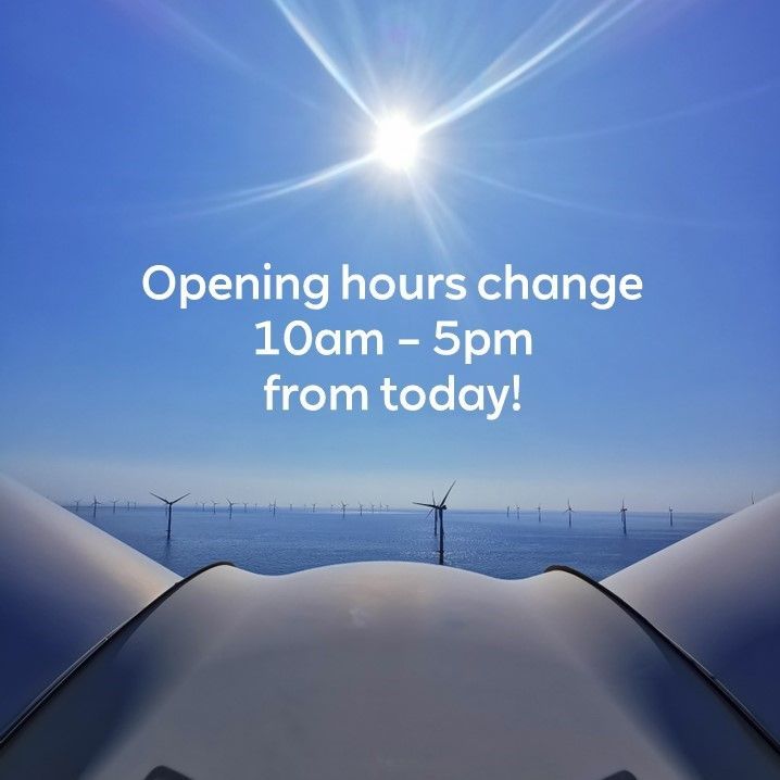 From today we will be opening times will be 10am - 5pm! How brilliant is that? A whole extra hour with Your Friendly Neighbourhood Wind Farm Visitor Centre™😘😘😘 #rampion #windpower #visitbrighton #brightonseafront #sussex #greenenergy #spring #axialtilt