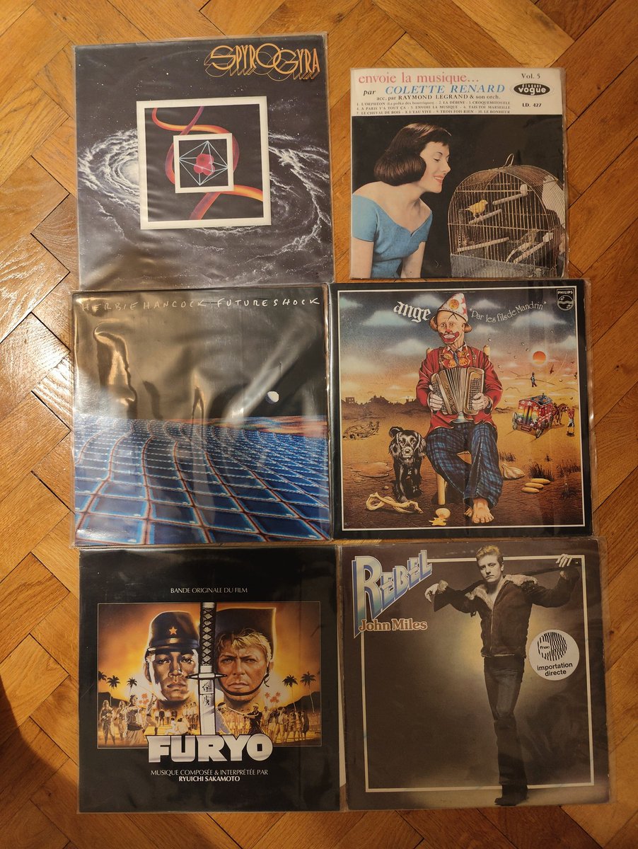 J'avais envie de partager mes nouvelles trouvailles.

Que de la bonne musique