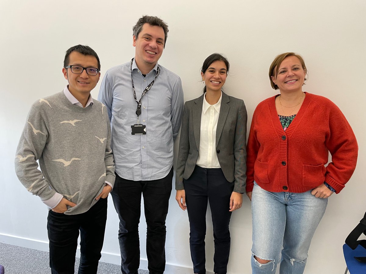 It was a pleasure to be the external examiner for the PhD Viva of my former tutee and project student from my times at @QMULSEMS -Sushila Marlow. She did a fantastic job at presenting her PhD research and hard work at @uclchemeng supervised by @FengRyanWang1 Well done Sushila!