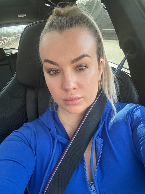 Ever fucked in the car? 👿 https://t.co/IjrMfFoI8r