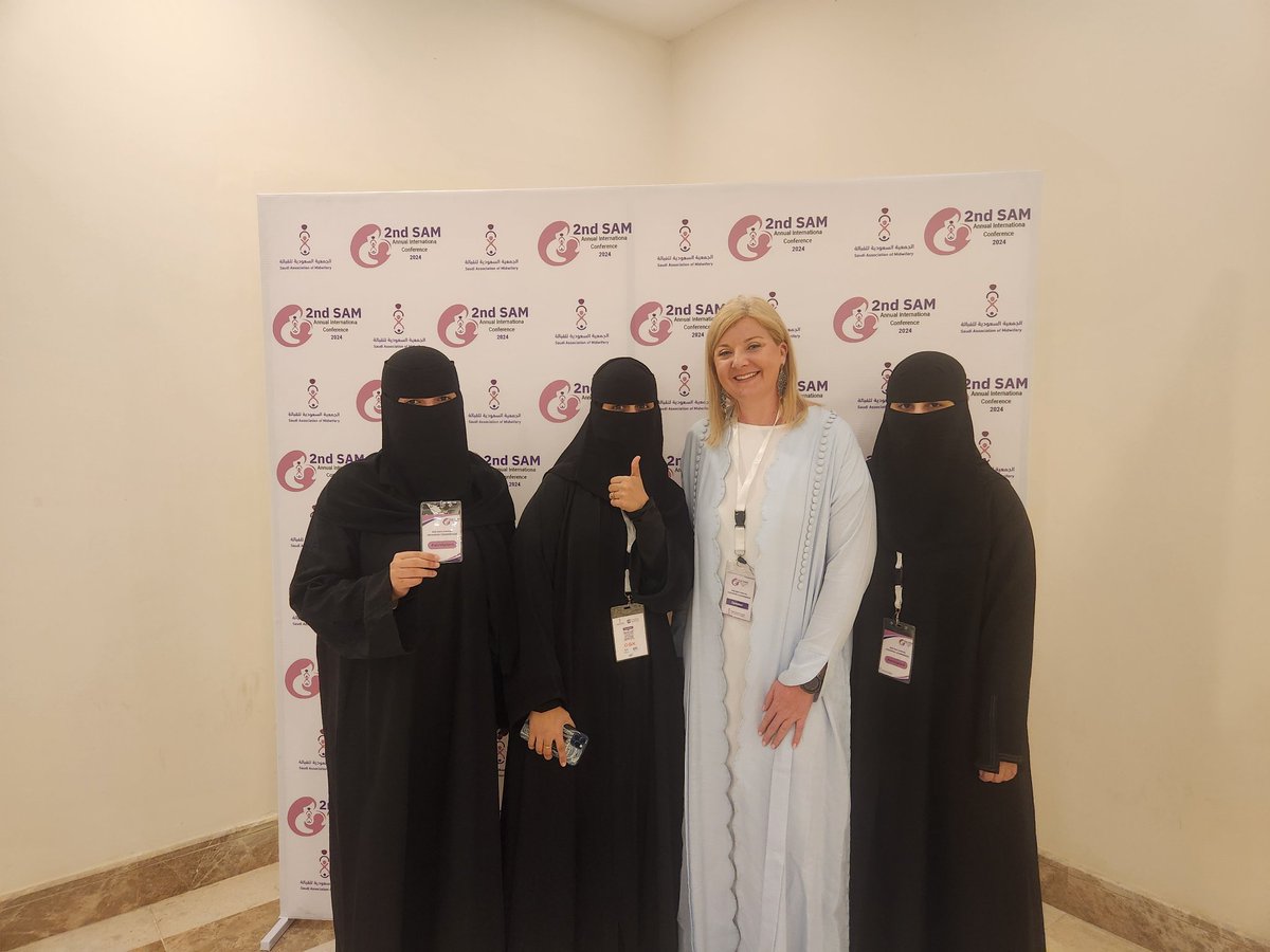 Fantastic to meet 4th year Midwifery students @KingSaudUni @Saudimidwifery Their passion for their chosen profession is shining through! The future of midwifery in Saudi is bright #sam24