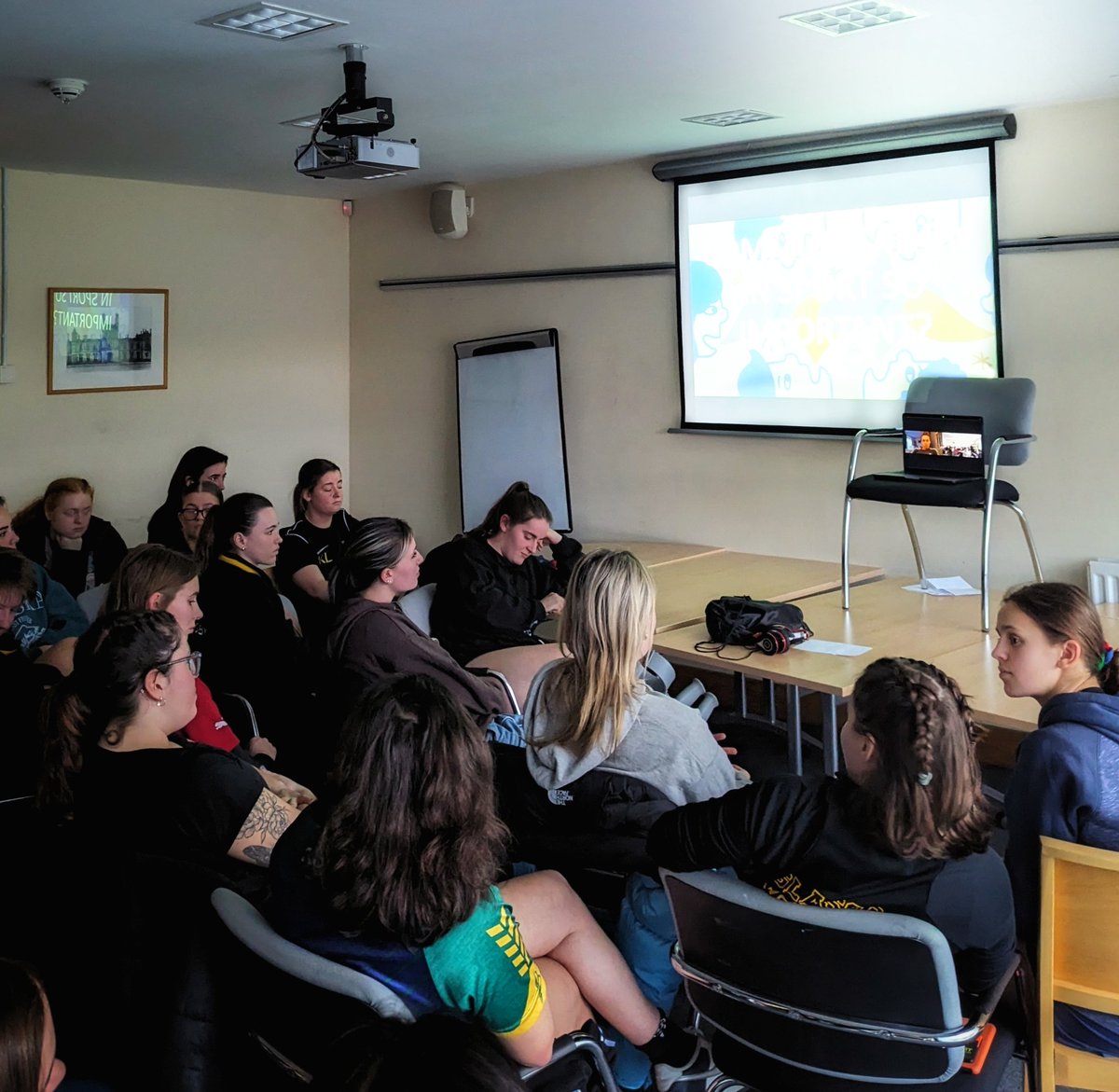 Gareth Gorman (@garethpsych) on Twitter photo A huge thanks to <a href="/rach_malcolm/">Dr Rachel Malcolm</a> for joining our <a href="/GUSAWomensRugby/">GUSA Women's Rugby</a> PST and sharing such a great insight into her own rugby experiences.
I've loved delivering these sessions exploring the mental side of performance with the team 🟡⚫
Technical faults led us to this unique set up! A huge thanks to <a href="/rach_malcolm/">Dr Rachel Malcolm</a> for joining our <a href="/GUSAWomensRugby/">GUSA Women's Rugby</a> PST and sharing such a great insight into her own rugby experiences.
I've loved delivering these sessions exploring the mental side of performance with the team 🟡⚫
Technical faults led us to this unique set up!