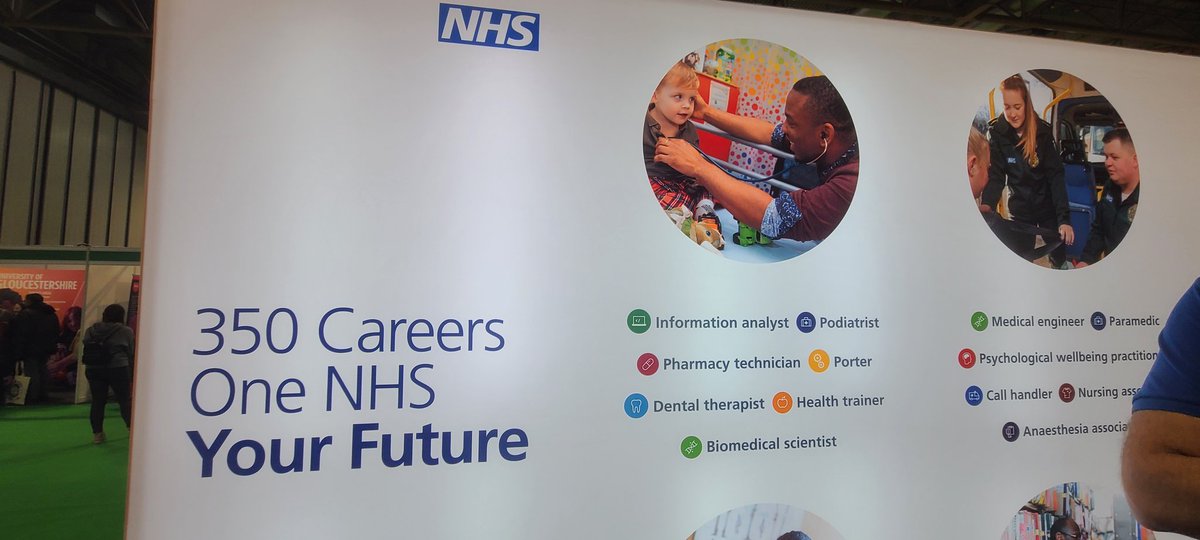 Great to see the wide range of careers in #nhs including those in #digital #health @HealthCareersUK #WhatLive