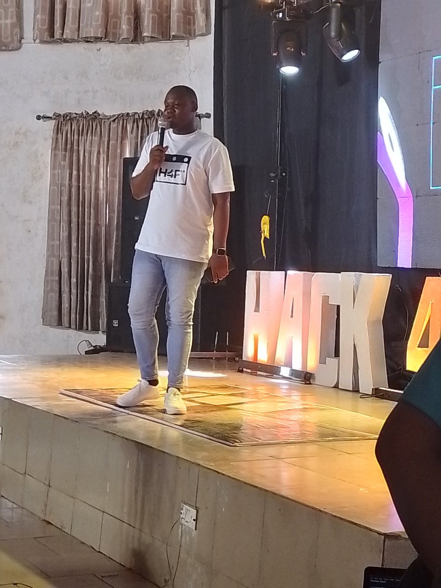 Hack4Futo's tweet photo. The convener, Marshall Odii 👏👏👏

#HACK4FUTO 
#H4F https://t.co/BlAYANUZgG