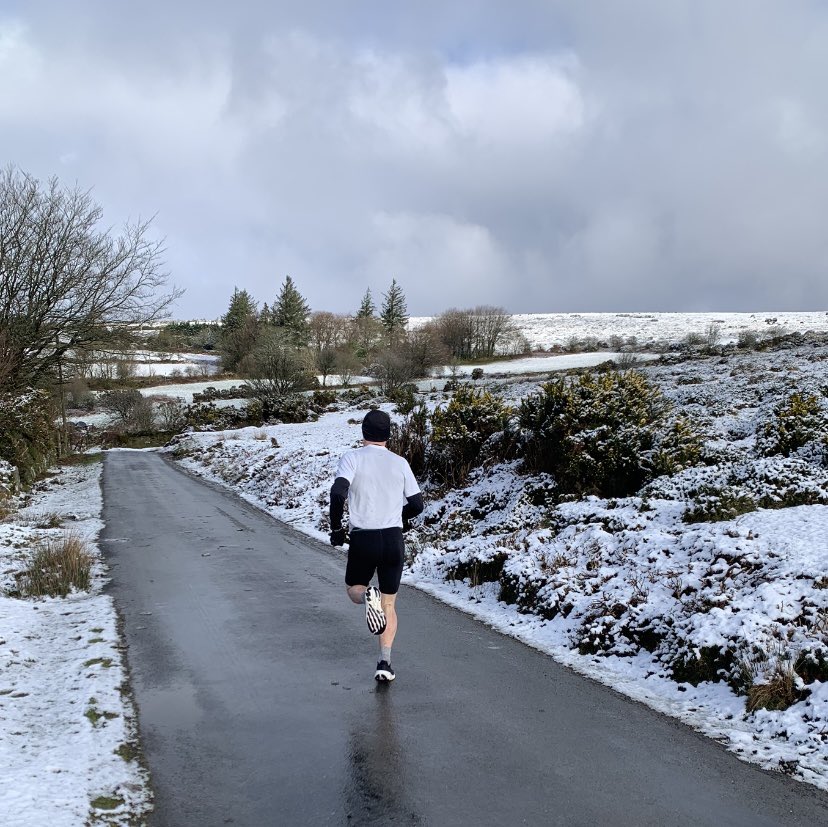 Burrator-Princetown-Postgate training run for my lad today - 26.3 miles, 2500m of elevation - 6.25 pace, 2hrs 48 mins across Dartmoor 👊 My job, bike safety, fuelling, spinning dits 😂🥶👍😂 Train hard, race harder!!