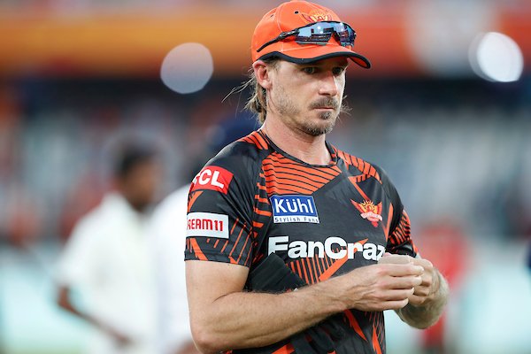 SRH eye new bowling coach as Steyn seeks break

New Bowling coach for SRH ?
#OrangeArmy #Dalesteyn