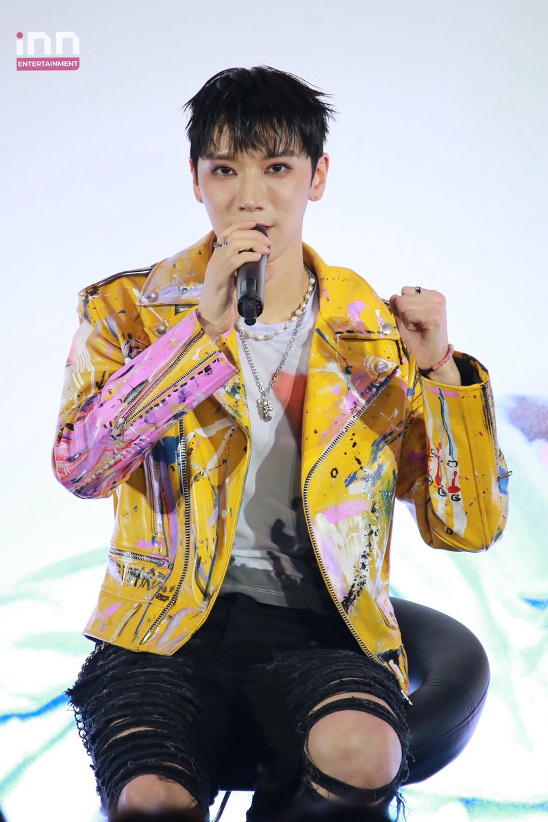 INNNEWS's tweet photo. 10vely!เตรียมกรี๊ดให้สุดเสียงเลนจ้า หนุ่ม “เตนล์“ เขาประกาศชัดในงานแถลงข่าวพร้อมจัดเต็มในแฟนคอนเดี่ยวครั้งแรกในบ้านเกิดแล้ว แอบกระซิบเลยว่าพิเศษกว่าที่อื่นแน่นอน
#TEN_FIRST_FANCON_IN_BKK #TEN #เตนล์ #เตนล์ชิตพล #NCT #Way_v #WayV #TEN_NCT #1001 #10verly
#ไม่พลาดทุกเรื่องอินเทรนด์