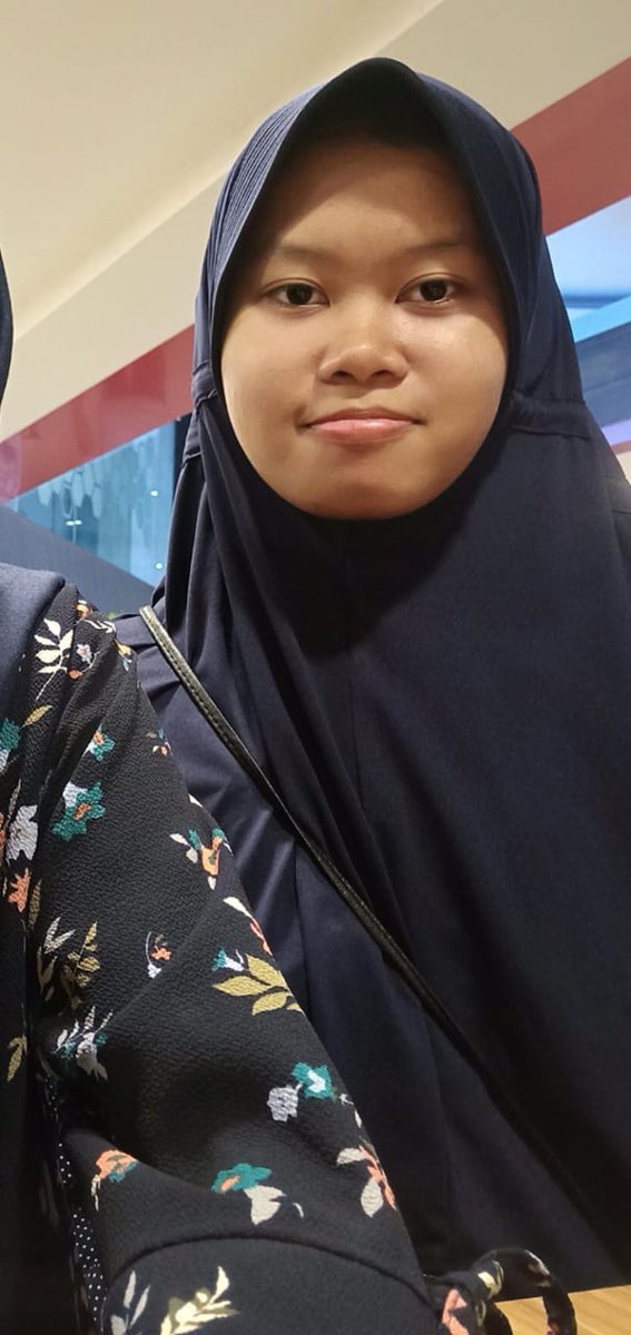 Cah
HELP URGENT! ORANG HILANG!
hallo temen2, ini adek atas nama "Anina Tri Anisa" sedang hilang. 
KRONOLOGI : Dia dari Solo ke Kediri ga bilang keluarga, tiba-tiba *tas, identitas, sepatu, bahkan hp* ditemukan  didepan rumah Perum Bumi Asri Blok L no.8 saat (cont)