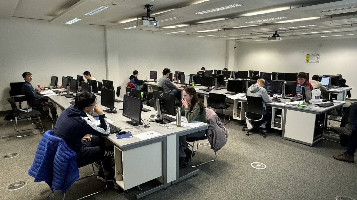 ChrysNgwa's tweet image. #IRLCPC2024 competition is a go!
#Volunteers ✅
Practise-run ✅
Lunch ✅
#ProblemSet ✅
#Redbull ✅
#ScoreBoard ✅
#Goodluck to all the ~60 teams. Let the contest begin….👊🏾💪🏾!! @AI_Data_UCC @insight_centre @UCCCS @Cadence @keelvar @SEFSUCC @andvise