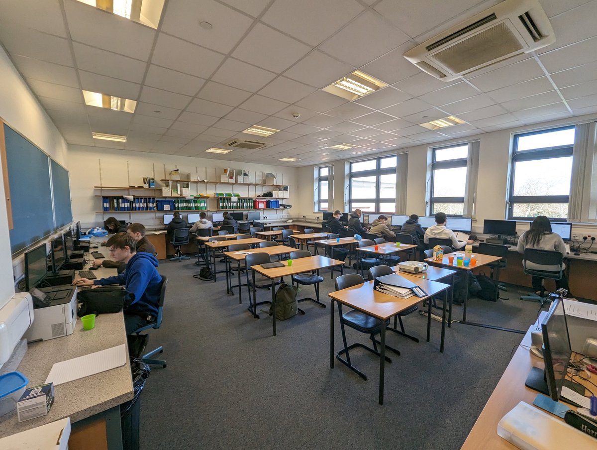 MrsGMcIntosh's tweet image. Well done to all the Higher pupils that came along to the @SASB_Comp practical revision session this morning! I think we are all more confident in our programming skills and we enjoyed a snack or two while we coded! #dedicated #higherComputing #coding