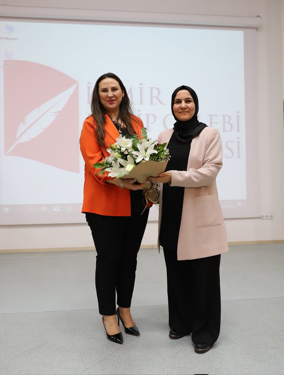 İzmir Katip Çelebi  Üniversitesinde Genel Başkanımız Emine İLYAS "28 Şubat Sürecinde Kadın ve Aile" konulu konferansa katıldı.Genç KADEM iKÇÜ Topluluğuna, Katip Çelebi Üniversitesi Rektörü Saffet Köse Beyefendi'ye teşekkür ederiz.