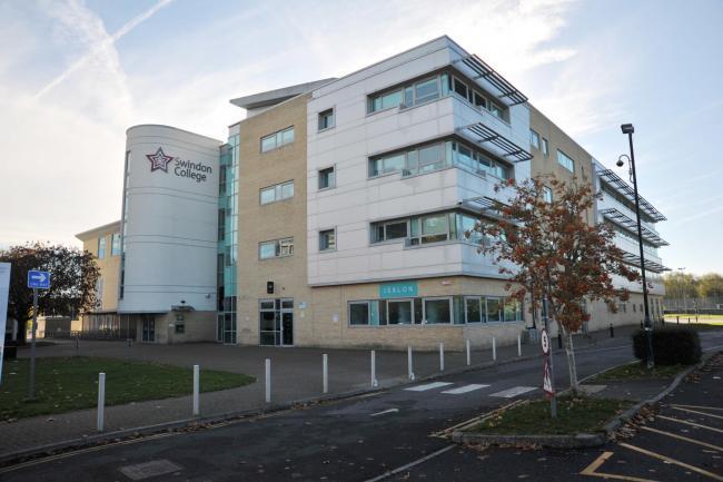 YeovilCollege's tweet image. ICYMI: T Level Digital students attended the Swindon &amp;amp; Wiltshire Institute of Technology Unlock Cyber Careers Event.

Students found out about the opportunities available to develop their knowledge and skills and discovered different recruitment processes. 

#ChangingLives #WEIoT