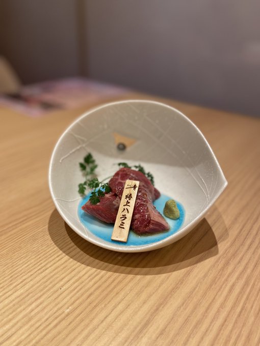 今日はお肉を頂いております😍 https://t.co/fjOkUXbRud<a href="/tag/maki_tomoda"class="tags"><span>#maki_tomoda</span></a><a href="/tag/natsuko_shunga"class="tags"><span>#natsuko_shunga</span></a><a href="/tag/yuu_kawakami"class="tags"><span>#yuu_kawakami</span></a><a href="/tag/a"class="tags"><span>#a</span></a>