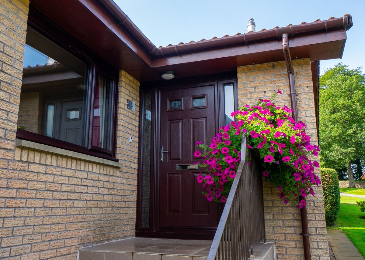 CRSmithTweets's tweet image. Nothing says welcome home like a new front door. ✨🏡

#hometransformation #thedifference #fromdreamtoreality #beforeandafter #interiordesign #architecture #renovation #home #homedecor #design