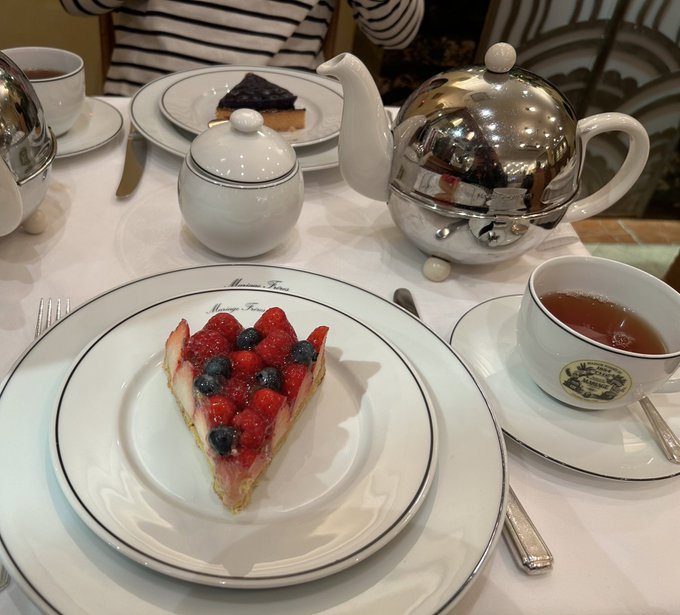 今日はのせさんと良いもん食べて良いもん見てきました🍓🌊 