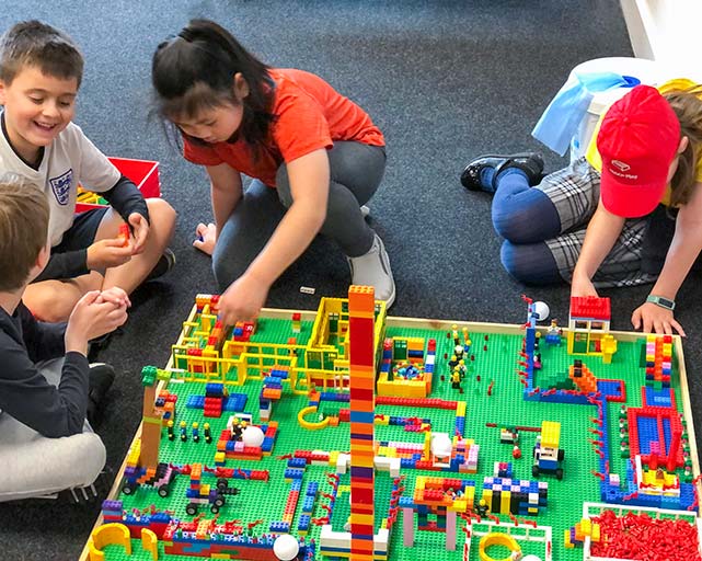 Calling all mini LEGO® lovers! 🌟 Don't miss our 5-day course packed with creativity and fun! Each day brings a new theme, inspiring bold and innovative builds. Kids will boost fine motor skills and problem-solving abilities while bringing their designs to life.🧱🎉