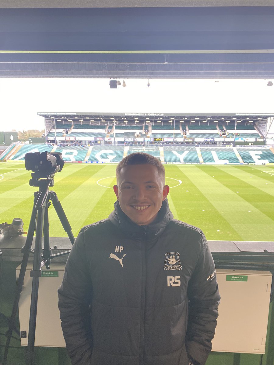 Great to see former student <a href="/HarryPowell1999/">Harry Powell</a> <a href="/Argyle/">Plymouth Argyle FC</a> 1st Team Analyst at the ground today.