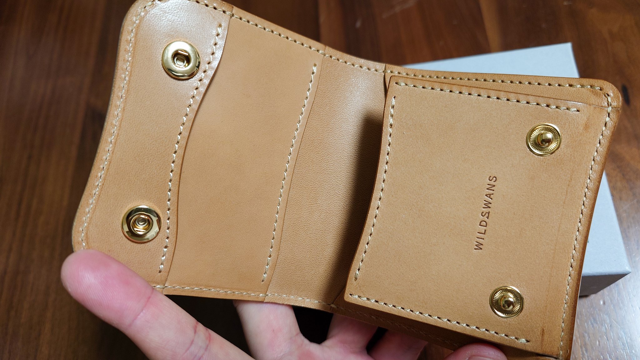 ワイルドスワンズ パーム V2 バスタン&フィス ワイルドスワンズ パーム V2 バスタン&フィス ワイルドスワンズ パーム