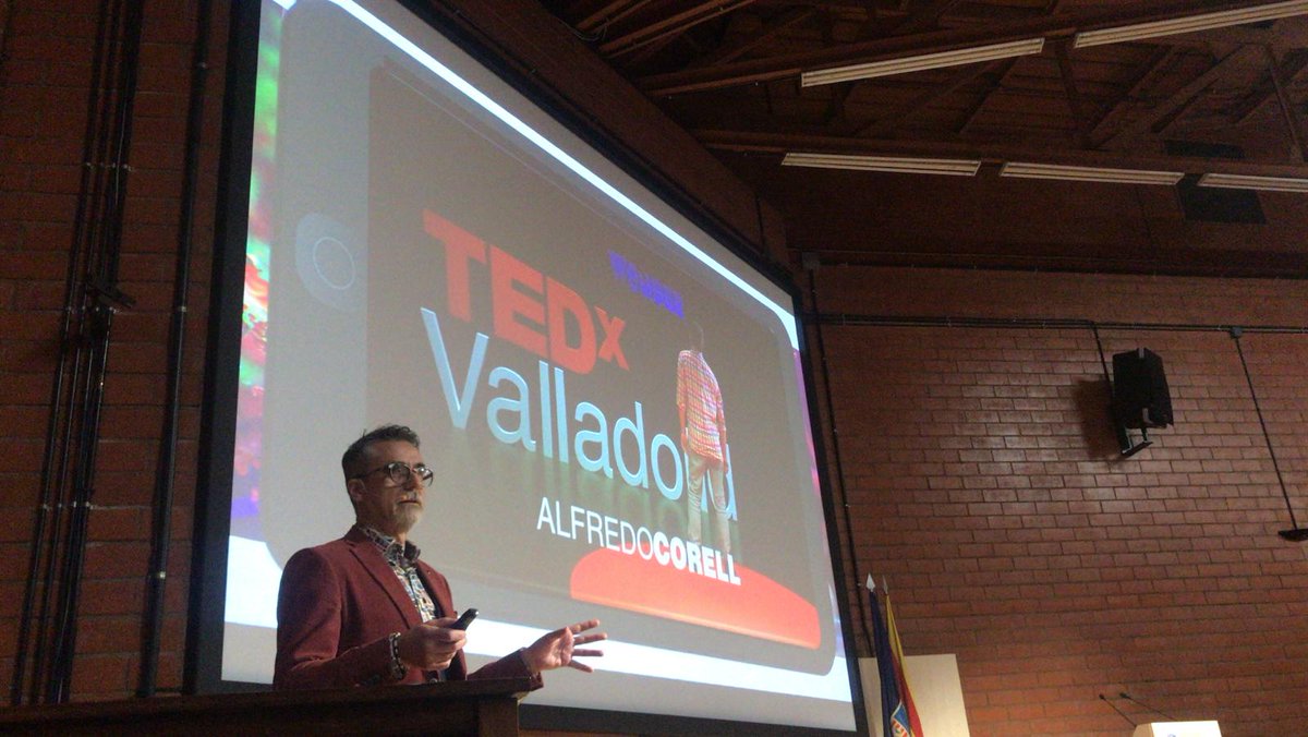 'No quiero hacer nada sin emocionar y sin emocionarme.' (Alfredo Corell)

#5CongresoNEUROEDU
#neuroEDU
#brainTalk
#brainNet
#bienestar
#neuroarquitectura
#salud
#openbrain  
#neuroeducacion

@Edu1st
@idp_iceub
@CatedraNEUROEDU
@NEDUblog