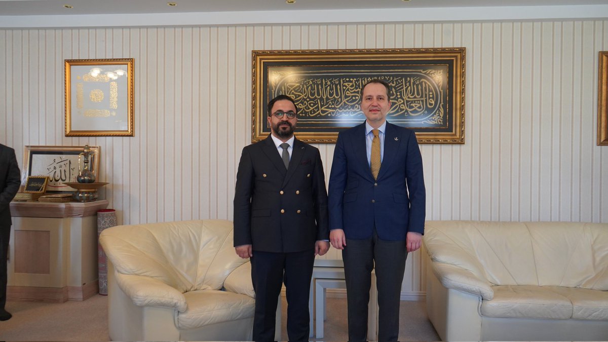 🔵🔴Motti (Botan) Aşiretinden Yeniden Refah Partisine tam destek

Motti (Botan) Aşireti Der Genel Başkanı Timur kocabey  yerel seçimlerde YRP’ye destek vereceklerini Açıkladı.