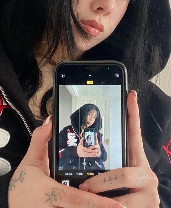 chlothinker's tweet image. ⋆ ˚｡⋆୨୧⋆ ˚｡⋆