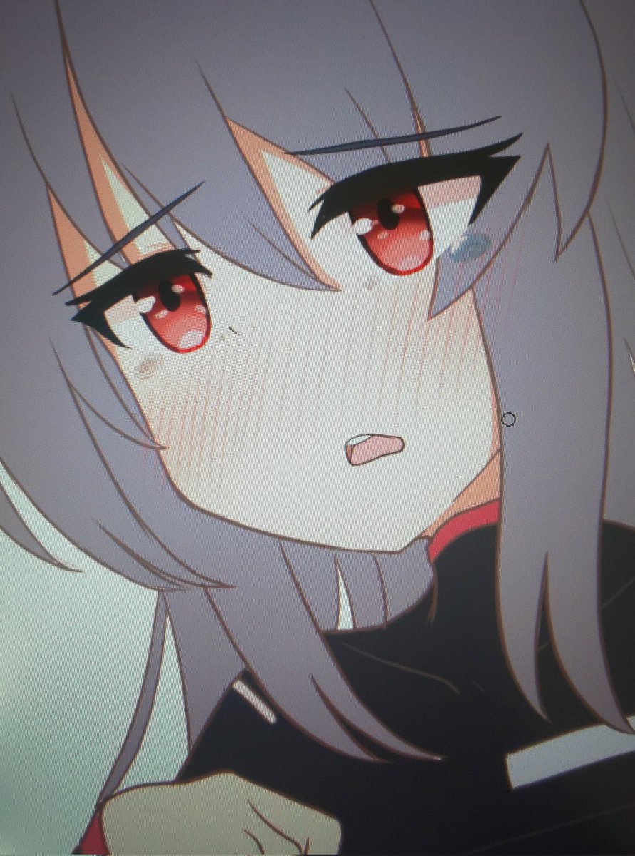 いつも真顔な人がこんな顔してたら感情壊れるわよ。 