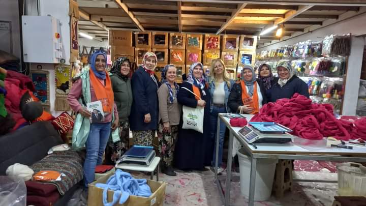 📌Karateke
📌Turgutlu
📌Mahmutlar
Her sokakta ayak izimiz var👏👏👏
Çalınmadık kapı bırakmayacağız.
#çatkapı
#broşür
#yerelseçim
<a href="/aysekesir/">Ayşe Keşir 🇹🇷🇹🇷🇹🇷</a> 
<a href="/Bilalsaygili/">Bilal Saygılı</a> 
<a href="/EmelDalkirann/">Emel Dalkıran</a> 
@ArifDemirkanMhp 
<a href="/MeralUnalan/">Meral Ünalan🇹🇷</a>