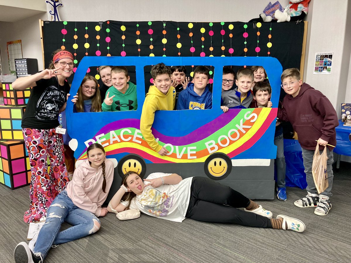 Mrs. Bland (@tme_mediacenter) on Twitter photo Book Fair Week is the BEST week! Thanks to all <a href="/TowneMeadow/">Towne Meadow</a> families for your huge support! ✌️ out until next year! Book Fair Week is the BEST week! Thanks to all <a href="/TowneMeadow/">Towne Meadow</a> families for your huge support! ✌️ out until next year!