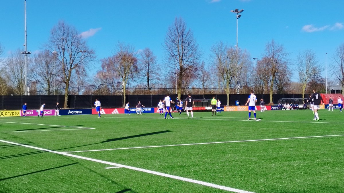 Eindstand Ajax Zaterdag 2- Ilpendam 2 (3-1)
<a href="/SV_Ilpendam/">SV-Ilpendam</a>