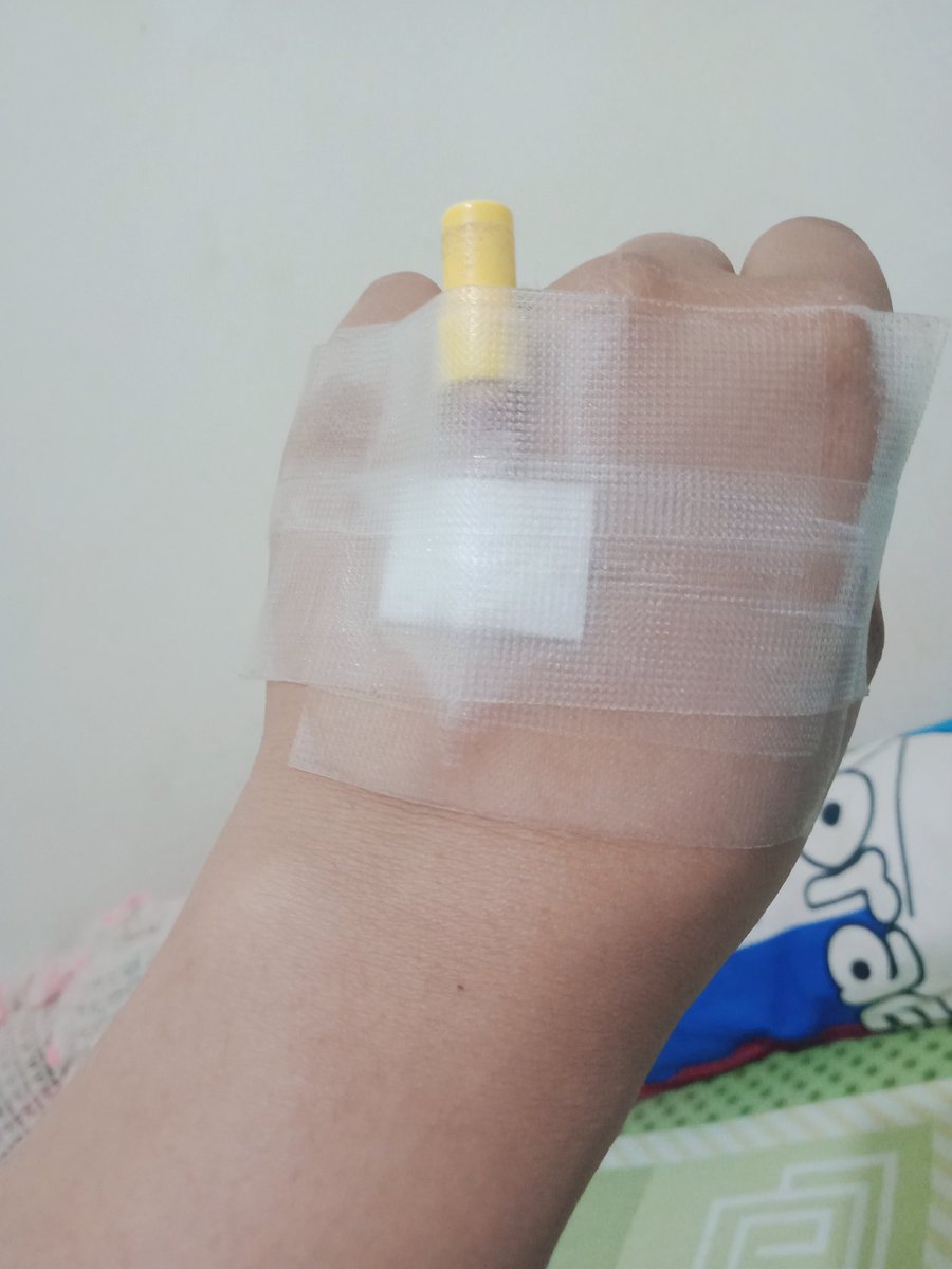 พรุ้งนี้ถ้าได้ถอดเข็มแล้วจะมาไล่ตอบDMทุกคนนะค่ะ ขอบคุณทุกกำลังที่ส่งมาให้น๊า💖🥰