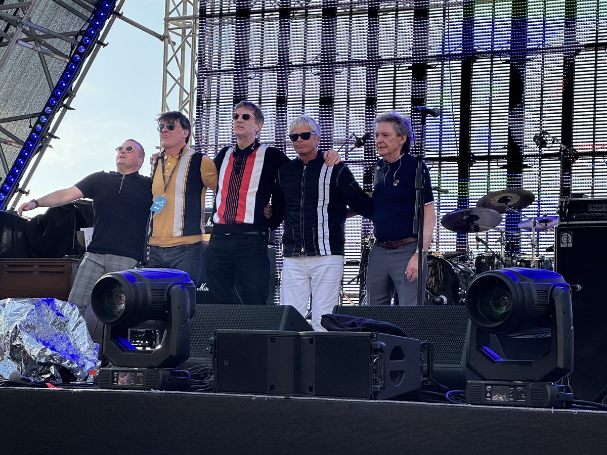 Awesome set by @FromtheJam1 at #REWINDDubai2024 !!! Took be back to 1977-82 #TheJam thank you @RussellHastings and @BruceFoxton