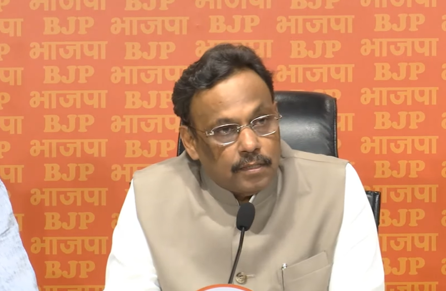 BJP4MP's tweet image. 29 फरवरी को प्रधानमंत्री श्री @narendramodi जी की गरिमामयी उपस्थिति में और श्री @JPNadda जी की अध्यक्षता में केंद्रीय चुनाव समिति की बैठक का आयोजन किया गया था। 

बैठक के दौरान 16 राज्य और दो केंद्र शासित प्रदेश के 195 सीटों के लिए बीजेपी उम्मीदवार के नामों मंजूरी दी गई।…