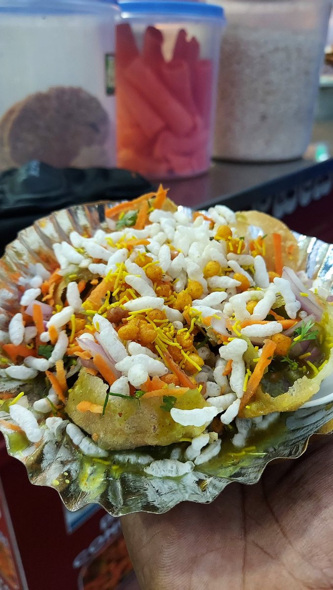 sk_2386's tweet image. All about evening! 😎
Tested @India_KTM #Duke390 Amazing machine
Free spirited high revving engine🔥😎👌🏽
Checked the quirky @Hqv_Motorcycles #Svartpilen401 👌🏽
 Some chats &amp;amp; ಬಿಸಿ ಬಿಸಿ ಬೆಲ್ಲದ ಕಾಫಿ at #Hattikaapi
#Filtercoffee 
#SaturdayVibes